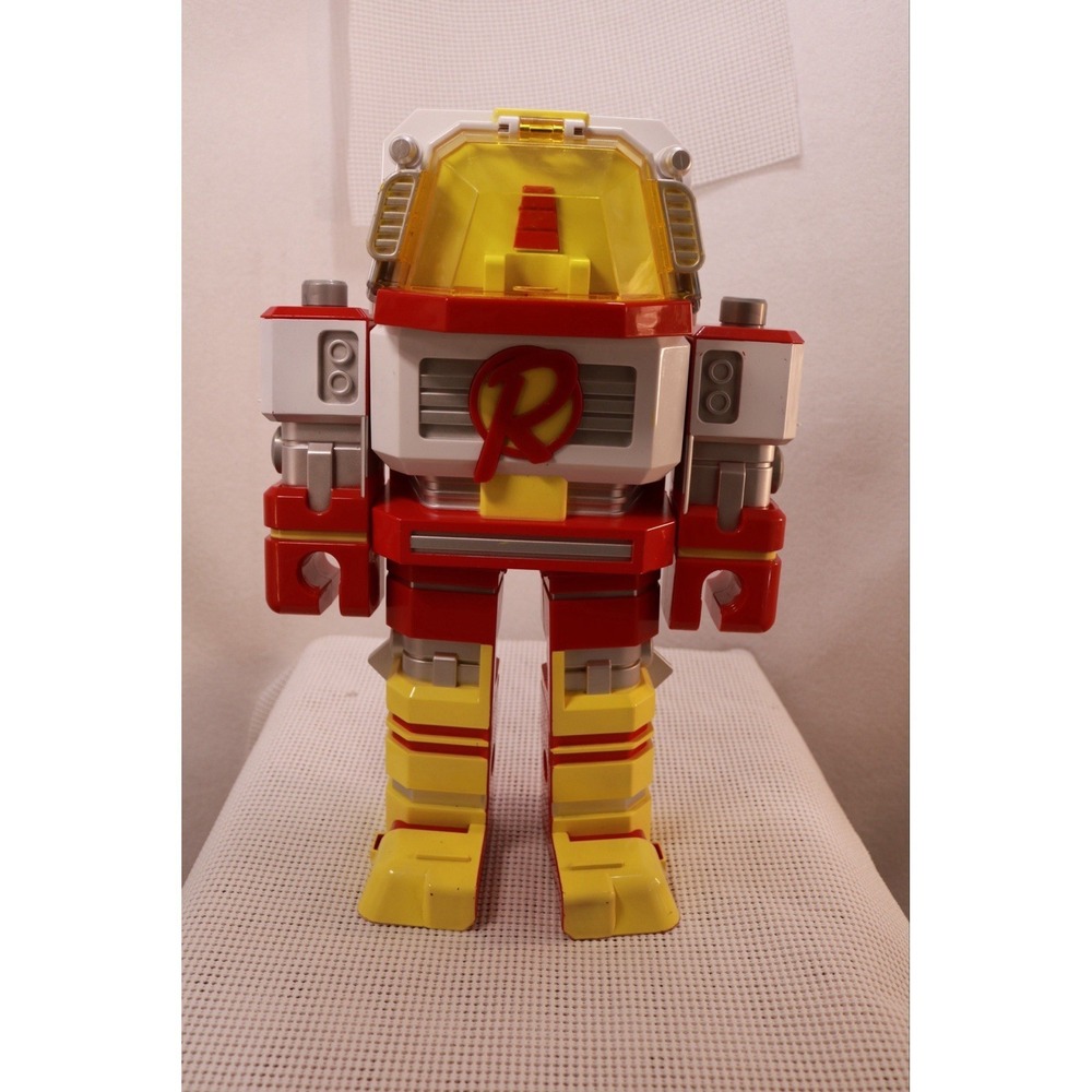Ryan's World Mega Mecha Titan Robot Transforming Figure Red Yellow White 18in
